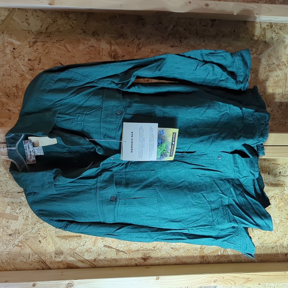 Jonathan Martin 100% silk button up shirt